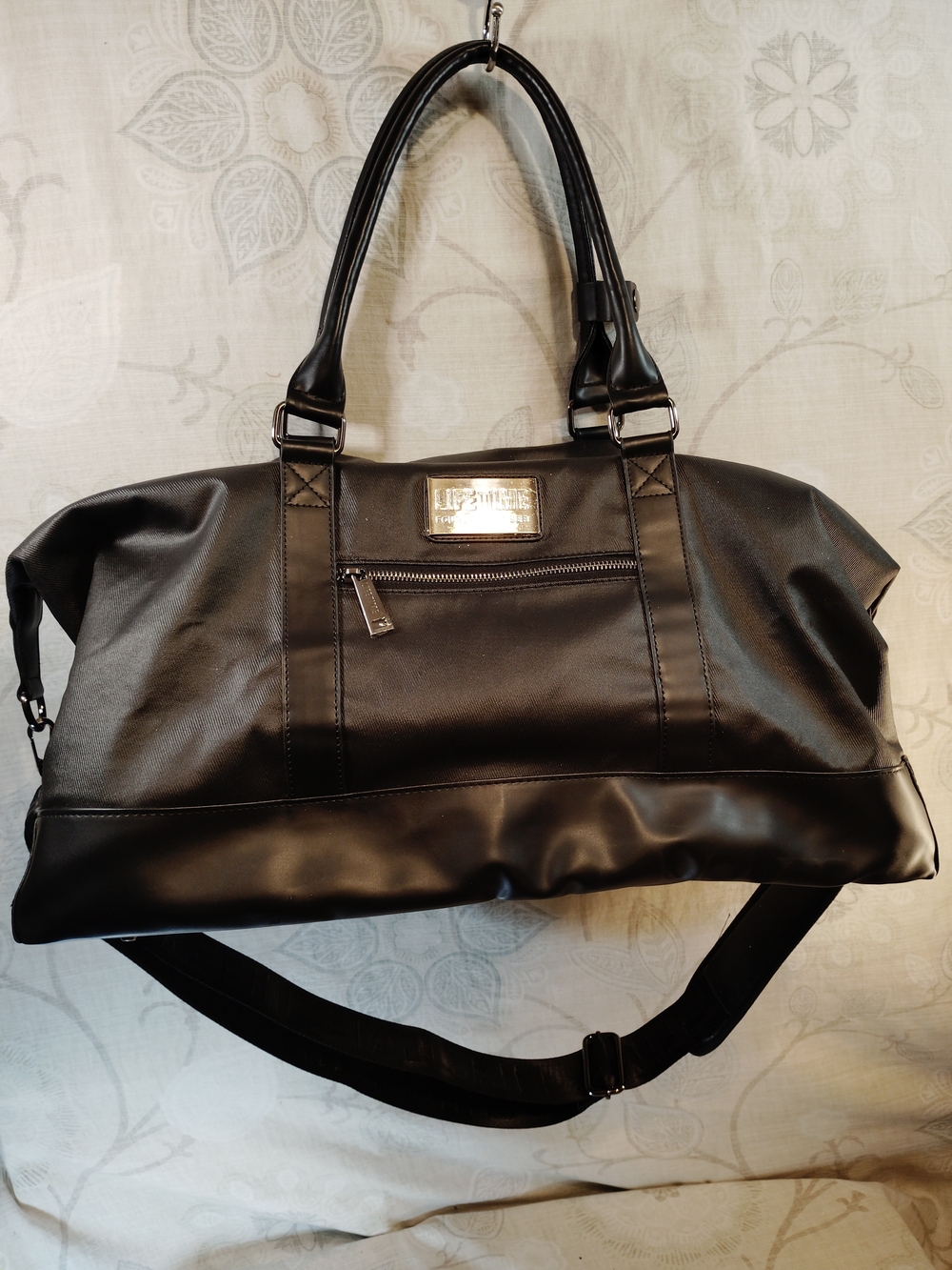 Black Duffel Bag with Shoulder Strap - Luxe Travel Carryall